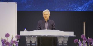 그레이스한인교회 창립 20주년 감사예배 드려